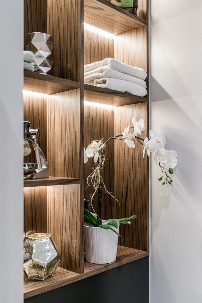 Jan-Drew regał w łazience